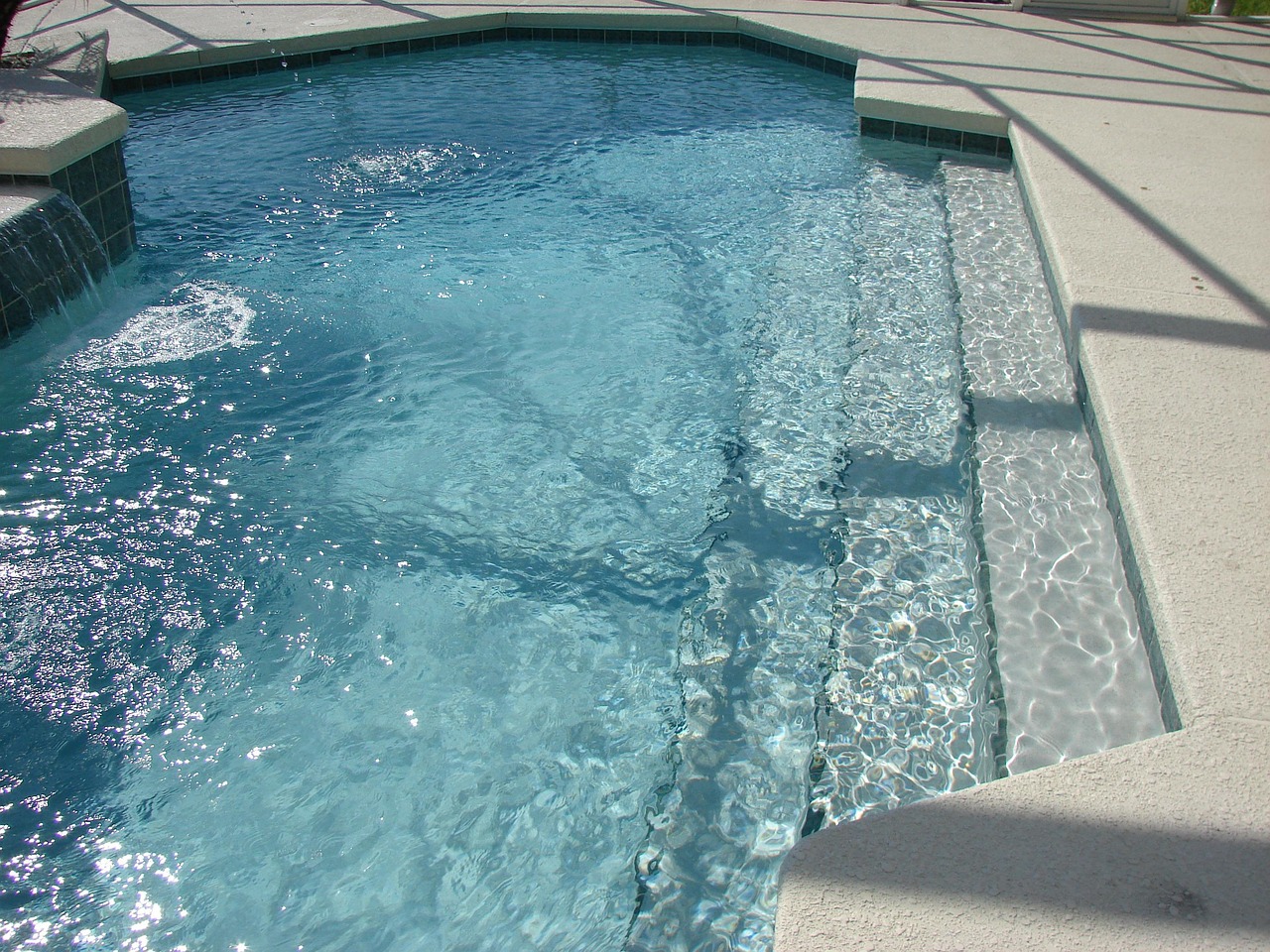 Pourquoi faire appel à un pisciniste pour votre projet de piscine ?