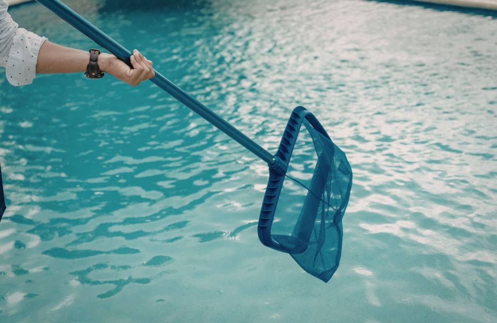 Horizon Lagon pisciniste sur La Rochelle et Niort vous propose un accompagnement dans l'entretien de votre piscine
